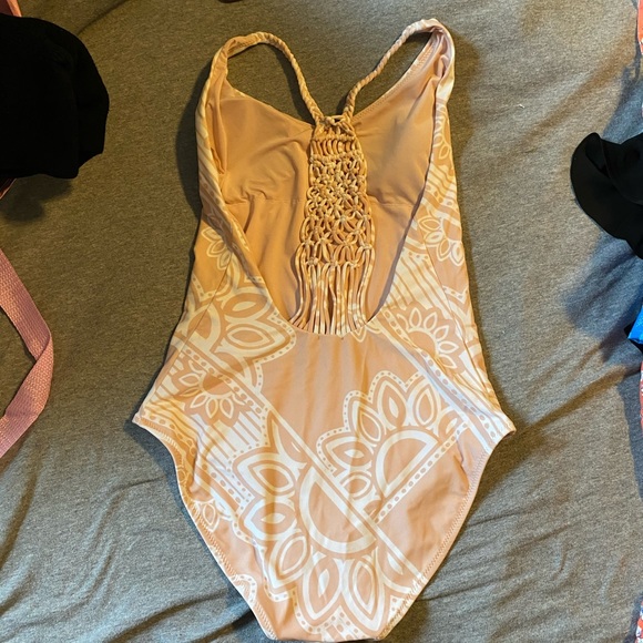 Aerie One Piece Swim Suit - Picture 2 of 6